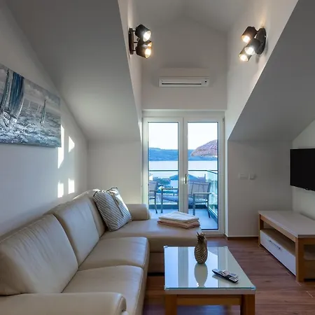 Rtina Appartements * Rtina