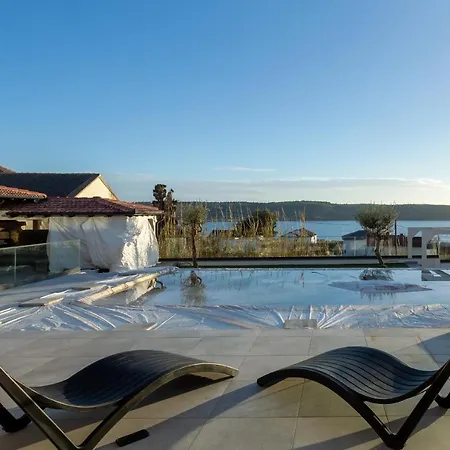 Rtina Appartements *