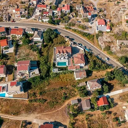 公寓 Rtina Appartements *