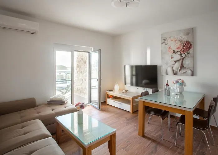 Lägenhet Rtina Appartements Rtina